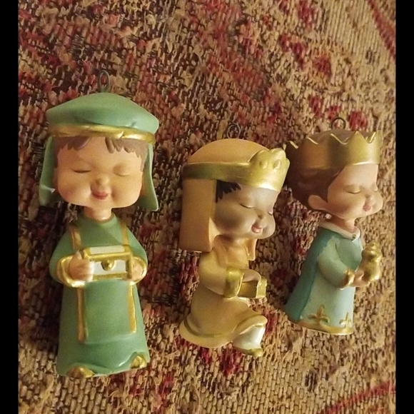 Hallmark Gifts We Bring Mary's Angels - Picture 8 of 16